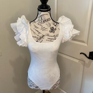 ZARA White Ruffle Sleeve Women's Bodysuit